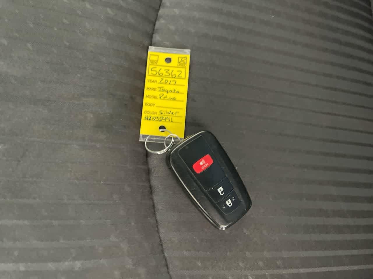 Thumbnail: 2017 Toyota Prius - 25