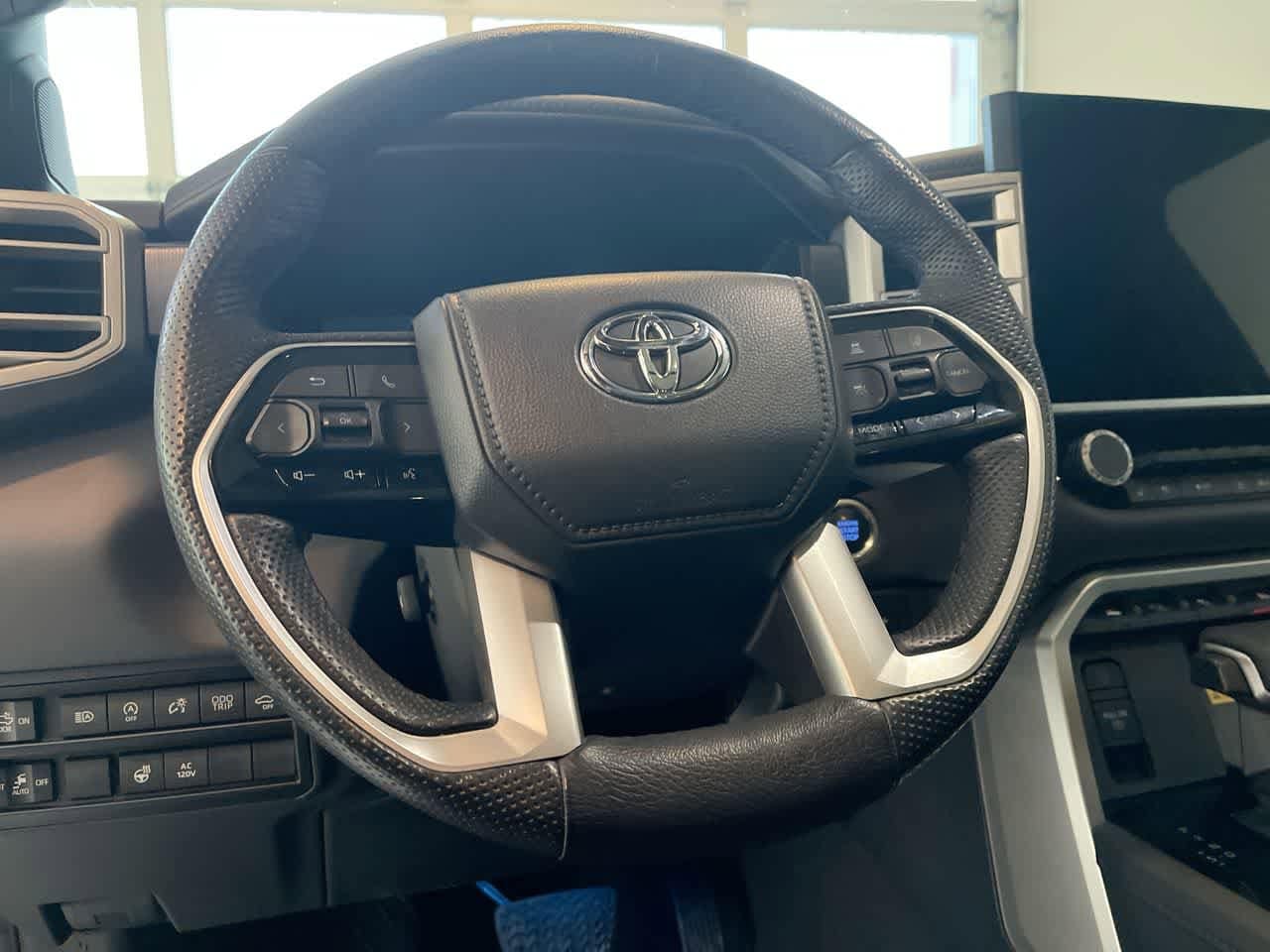 Thumbnail: 2024 Toyota Tundra - 14