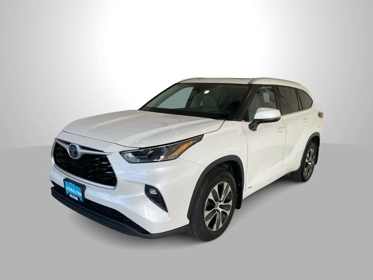 Thumbnail: 2022 Toyota Highlander - 1