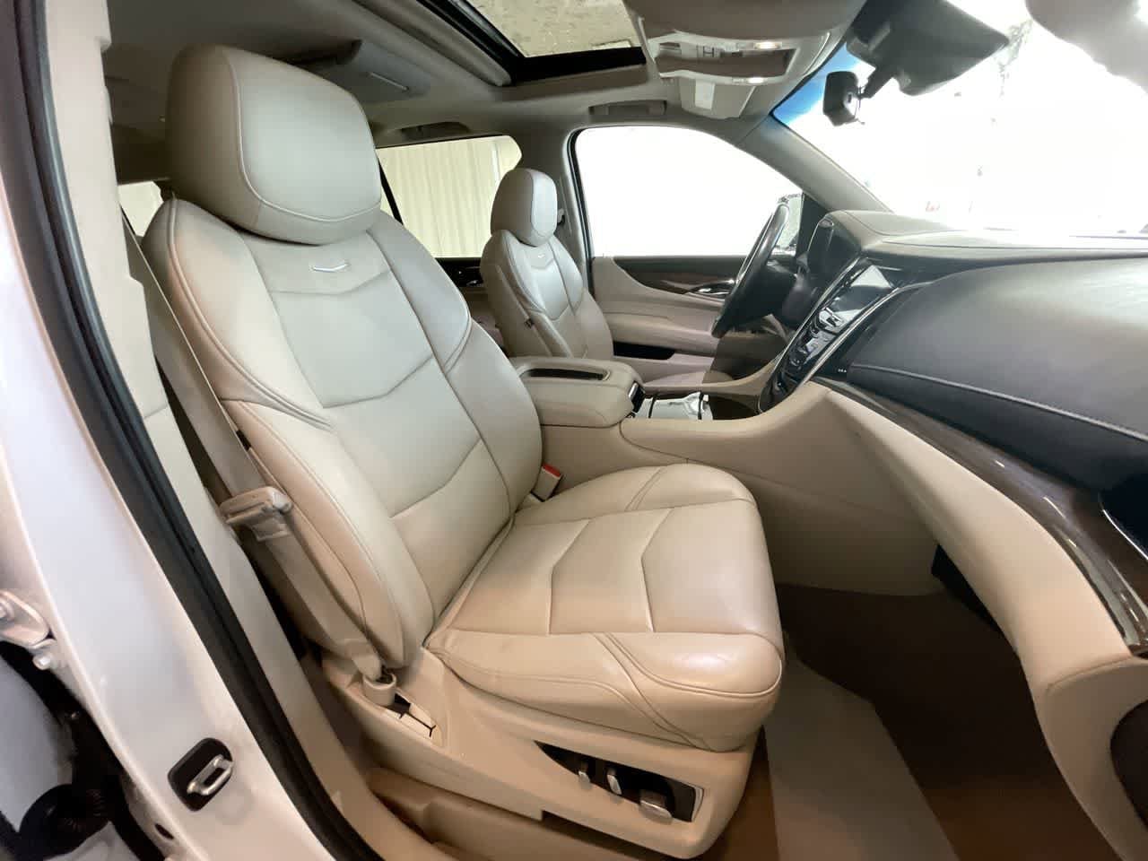 Thumbnail: 2019 Cadillac Escalade - 26