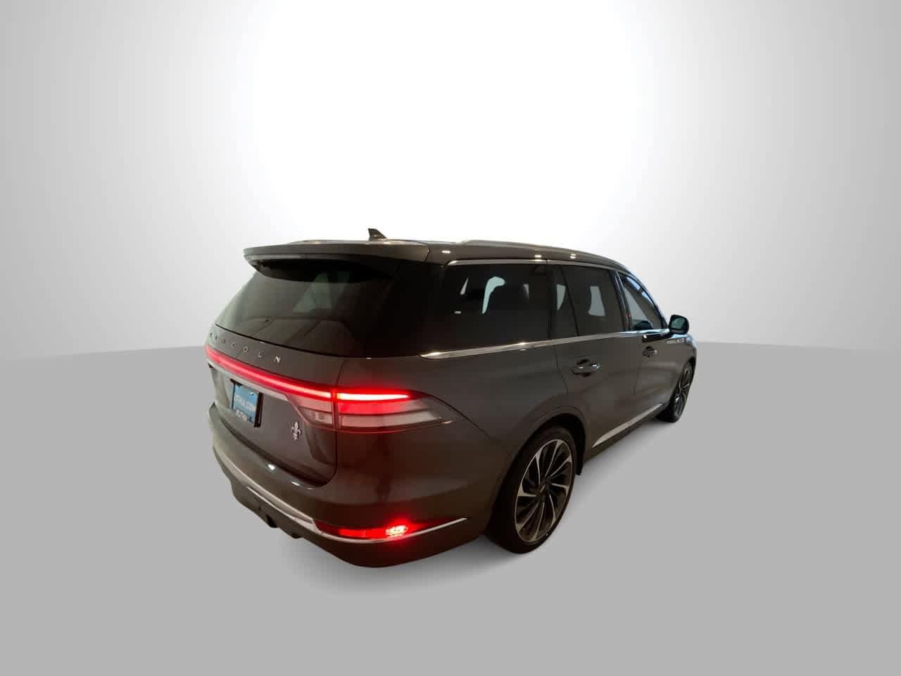 Thumbnail: 2020 Lincoln Aviator - 8