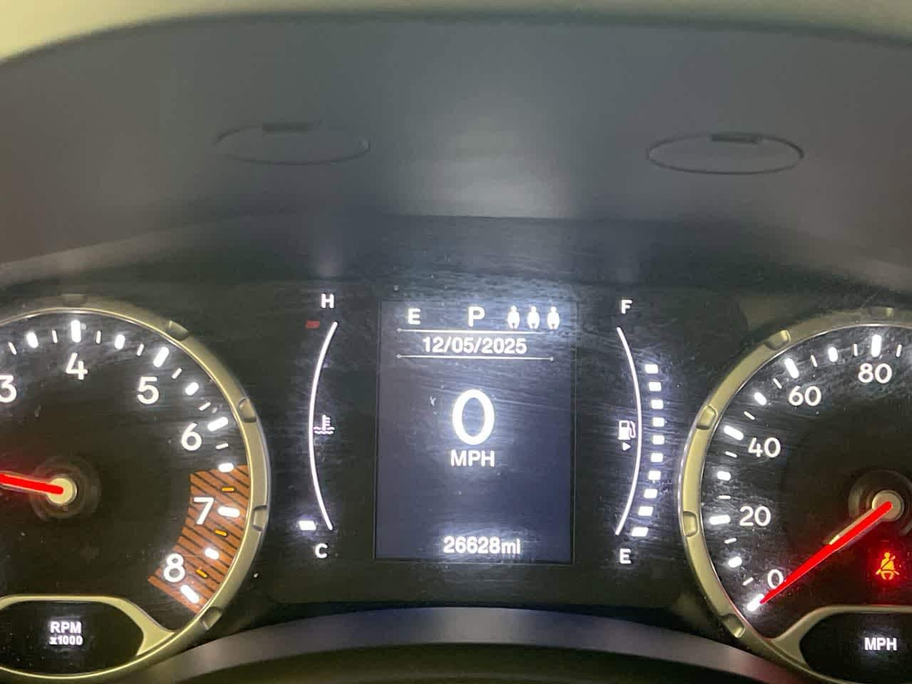 Thumbnail: 2019 Jeep Renegade - 15