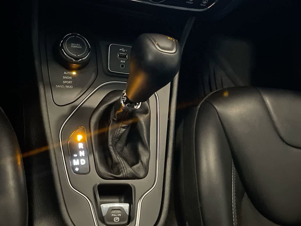 Thumbnail: 2019 Jeep Cherokee - 20