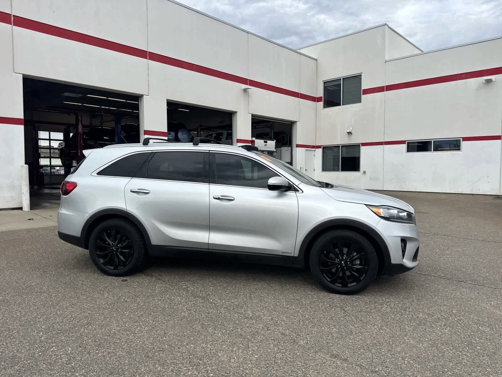 Thumbnail: 2020 Kia Sorento - 8