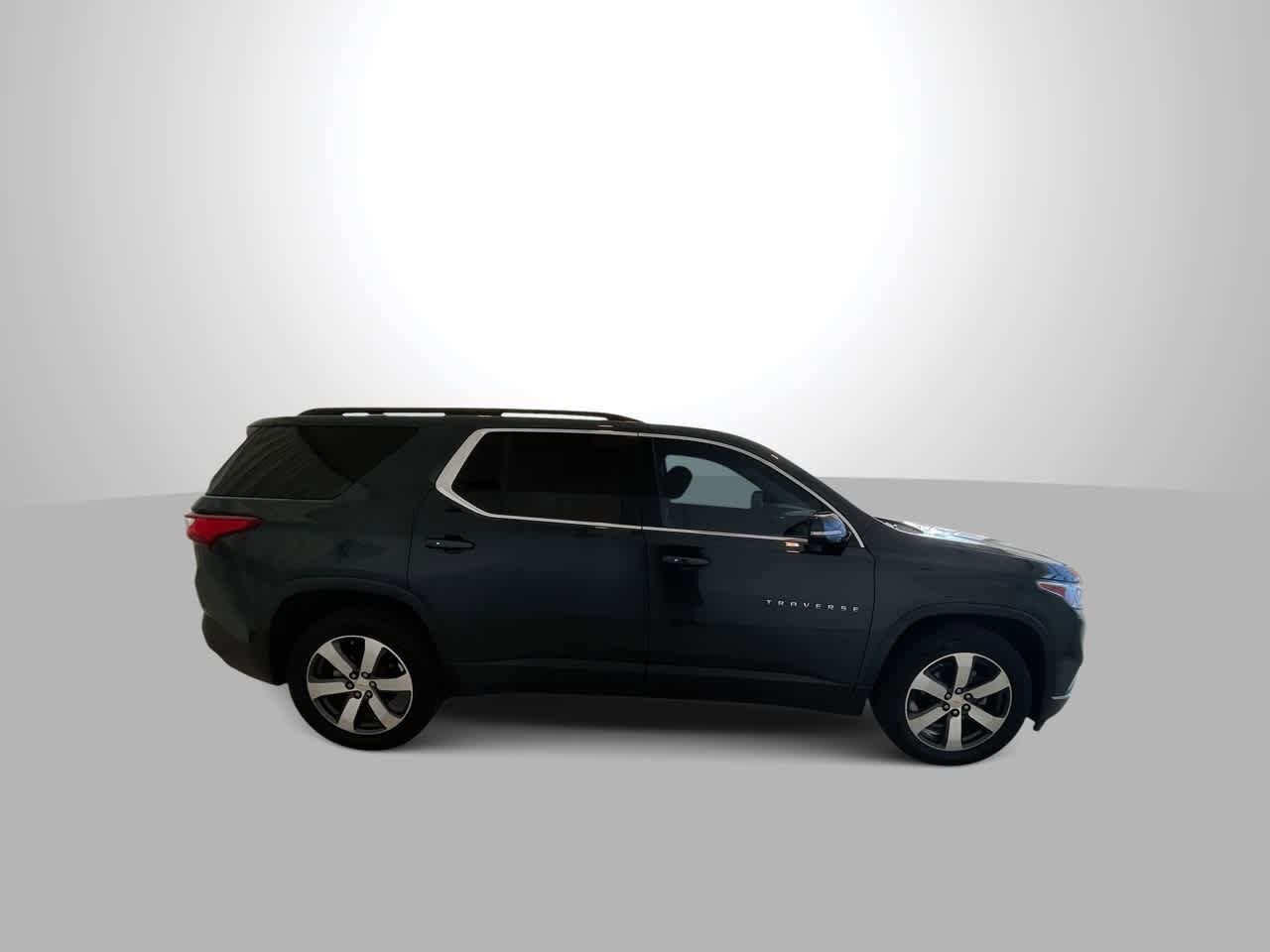 Thumbnail: 2020 Chevrolet Traverse - 9