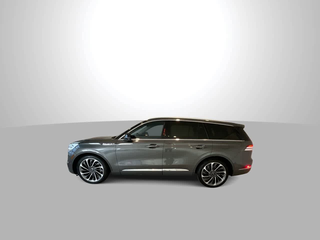 Thumbnail: 2020 Lincoln Aviator - 5