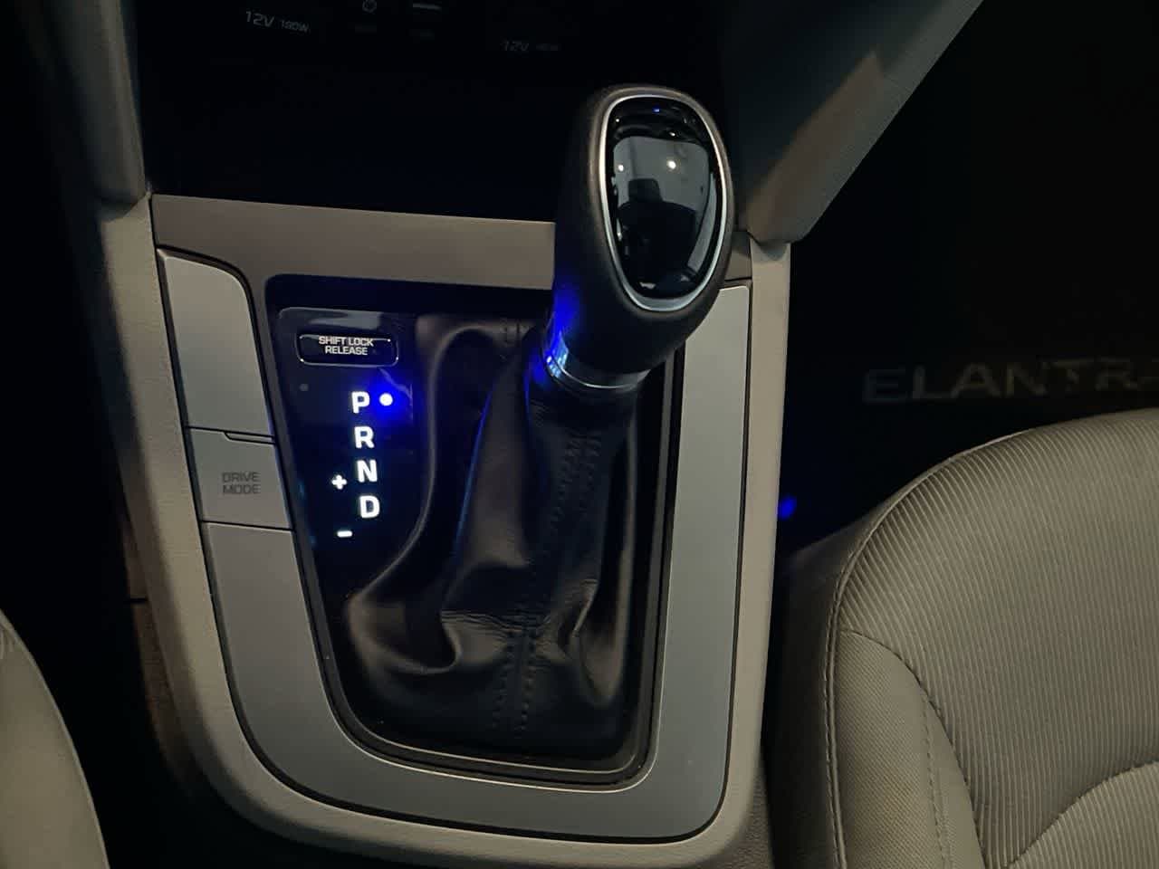 Thumbnail: 2017 Hyundai Elantra - 19