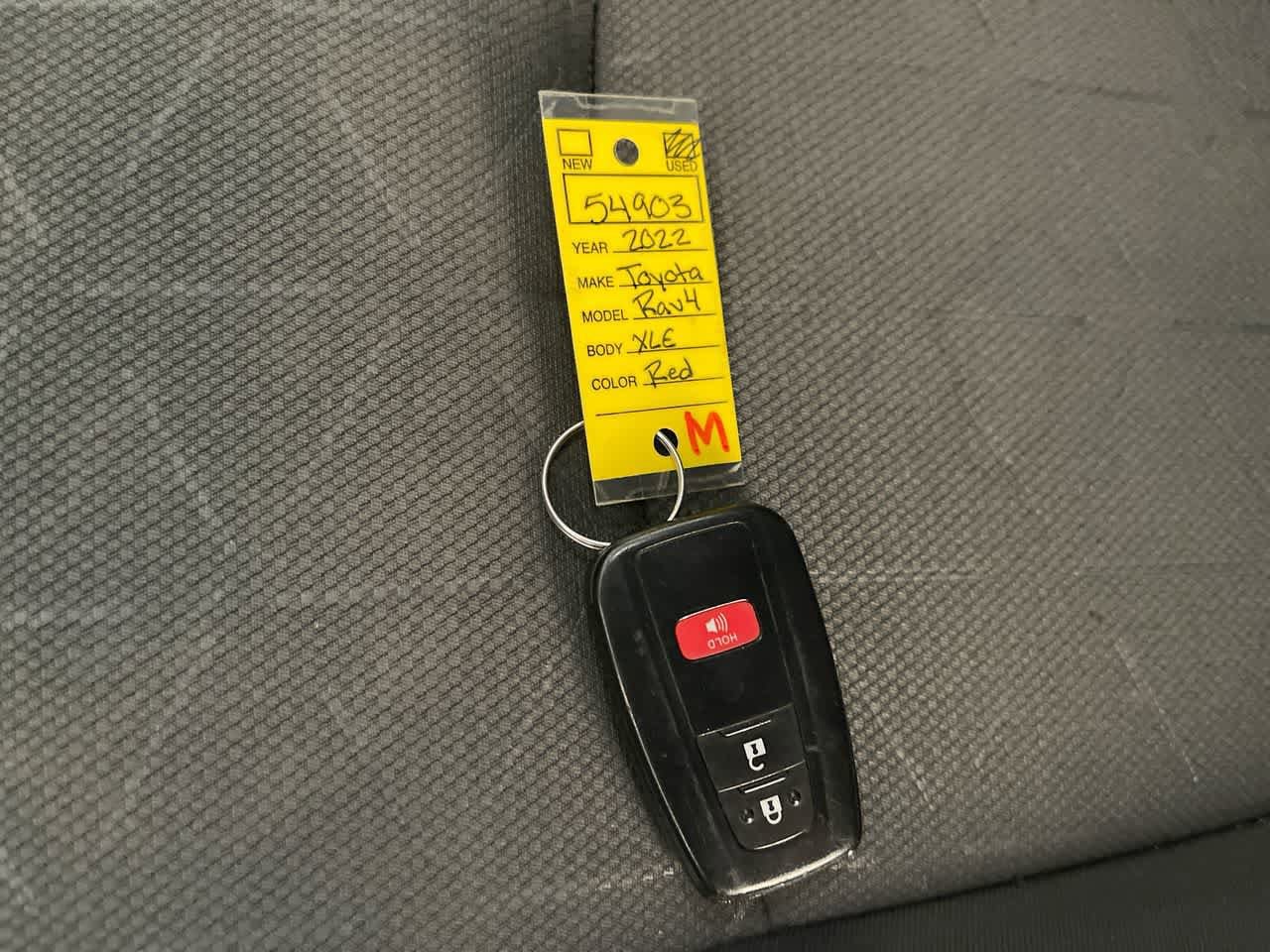 Thumbnail: 2022 Toyota RAV4 - 26