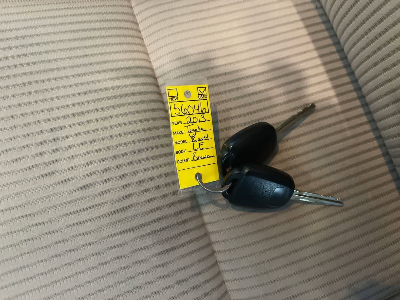 Thumbnail: 2013 Toyota RAV4 - 25