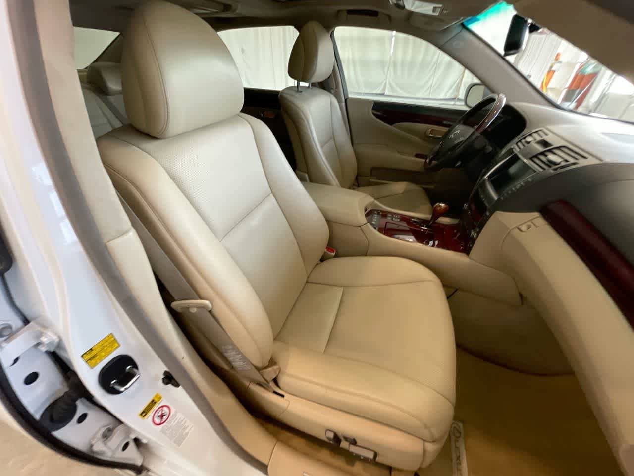 Thumbnail: 2008 Lexus LS - 25