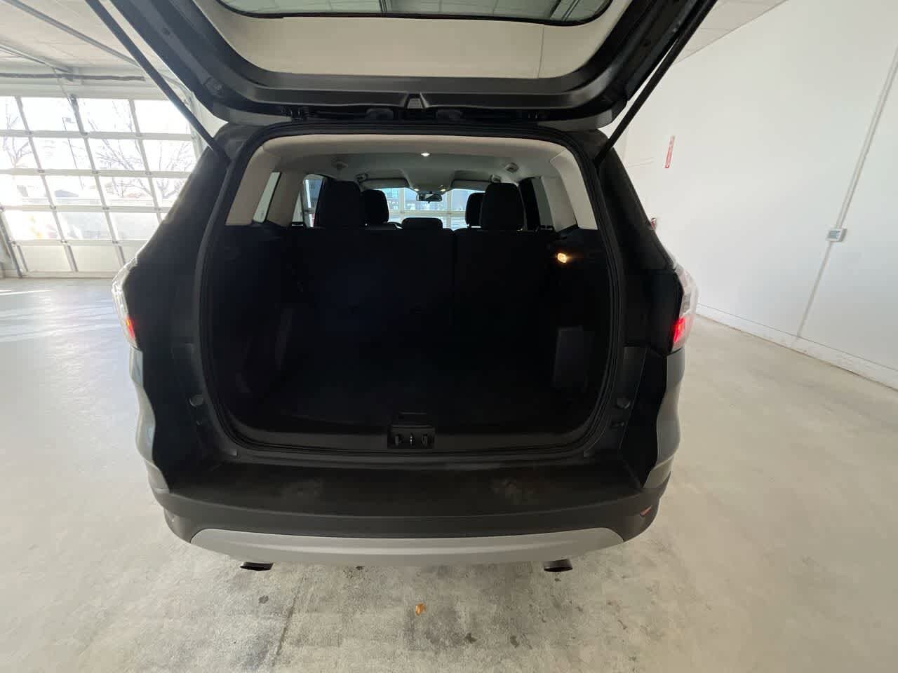 Thumbnail: 2018 Ford Escape - 22