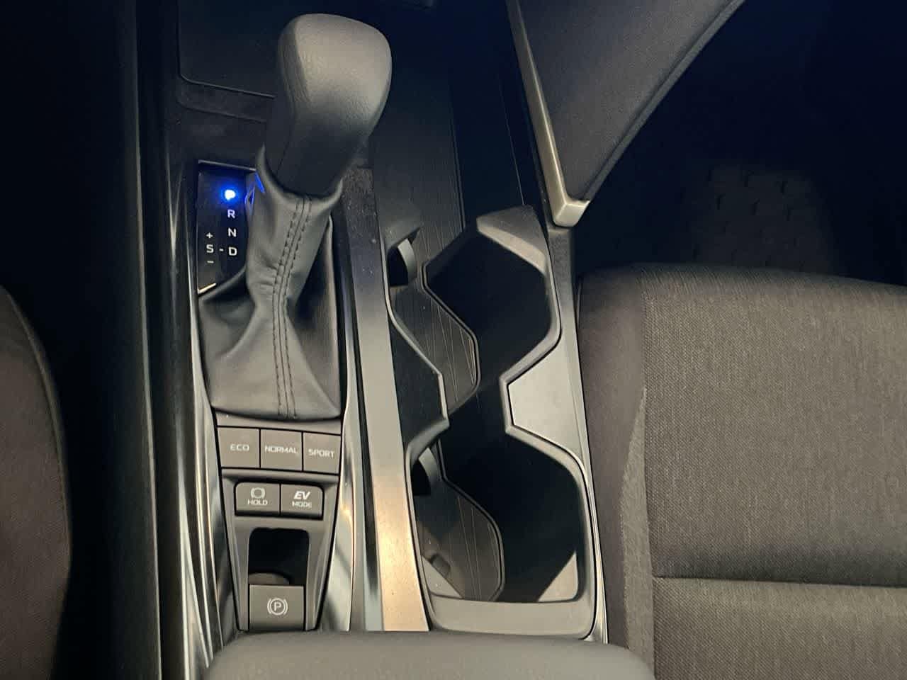 Thumbnail: 2025 Toyota Camry - 20