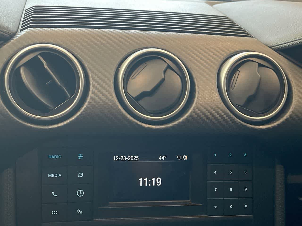 Thumbnail: 2019 Ford Mustang - 16