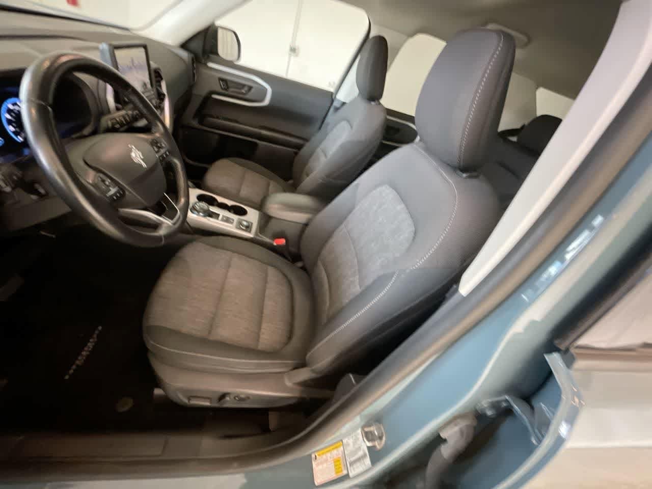 Thumbnail: 2022 Ford Bronco Sport - 11