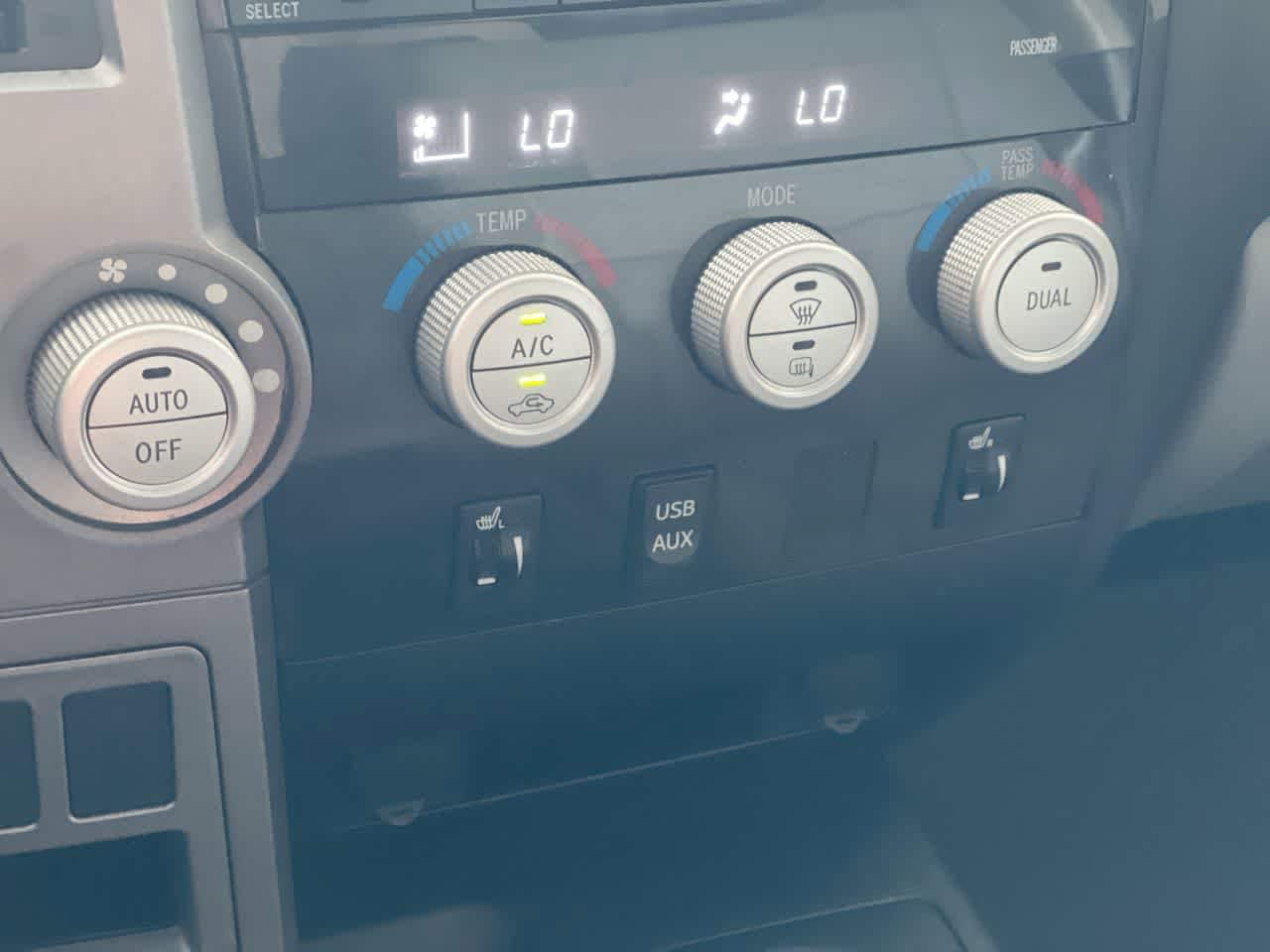 Thumbnail: 2011 Toyota Tundra - 18