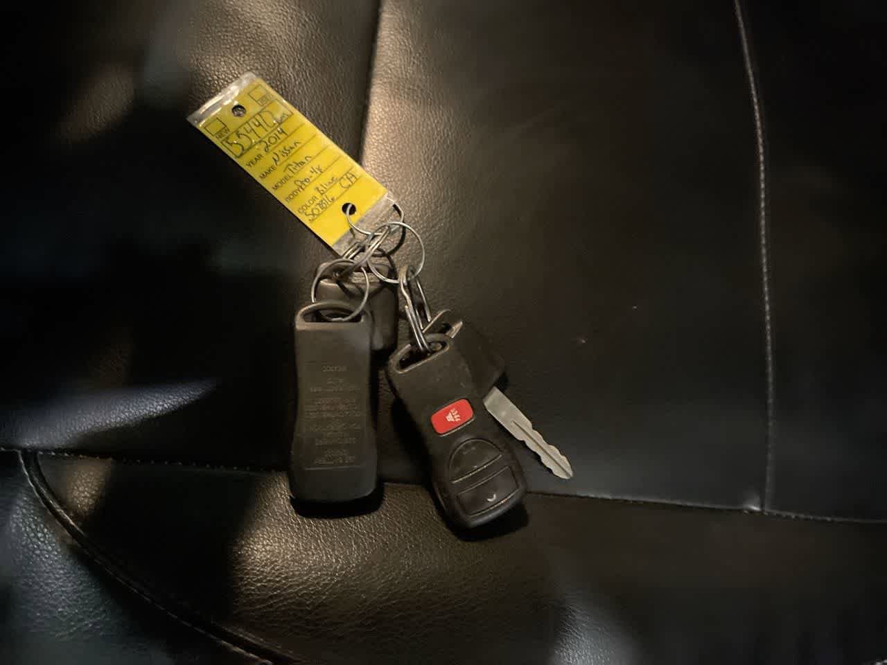 Thumbnail: 2014 Nissan Titan - 27