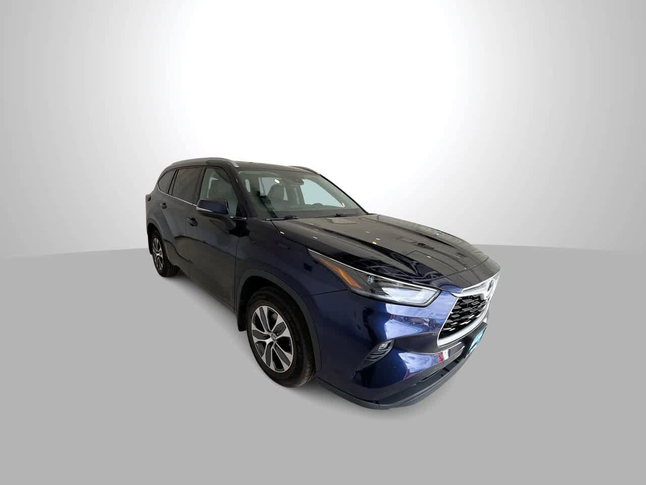 Thumbnail: 2021 Toyota Highlander - 2