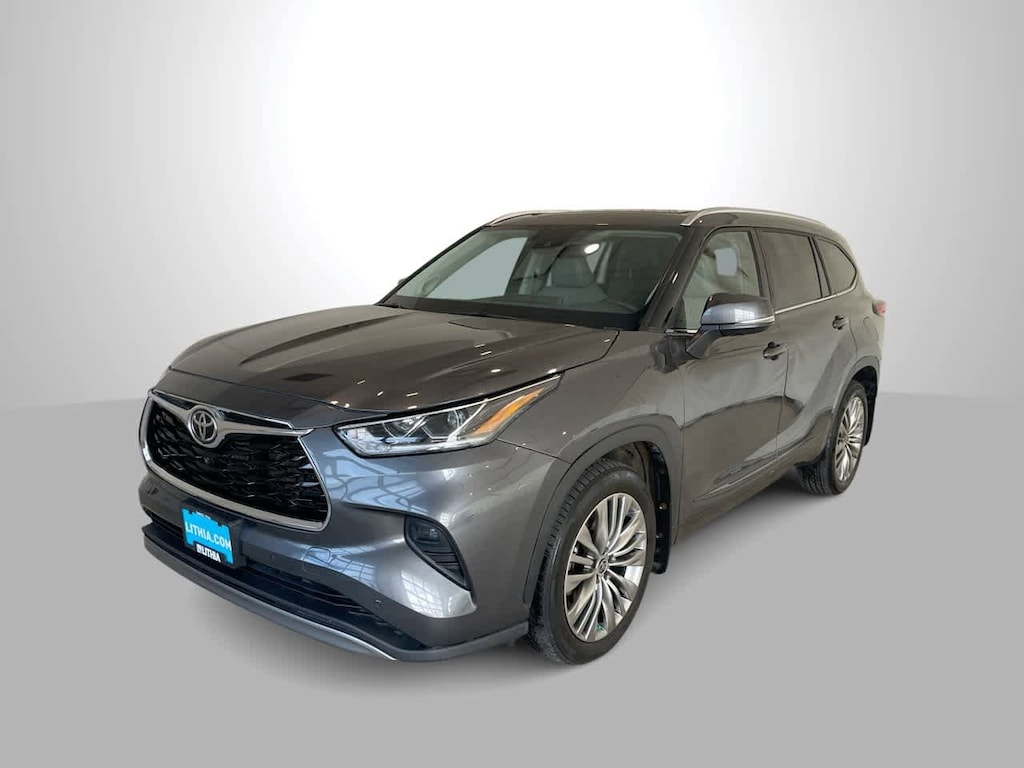 Used 2022 Toyota Highlander Platinum Sport Utility