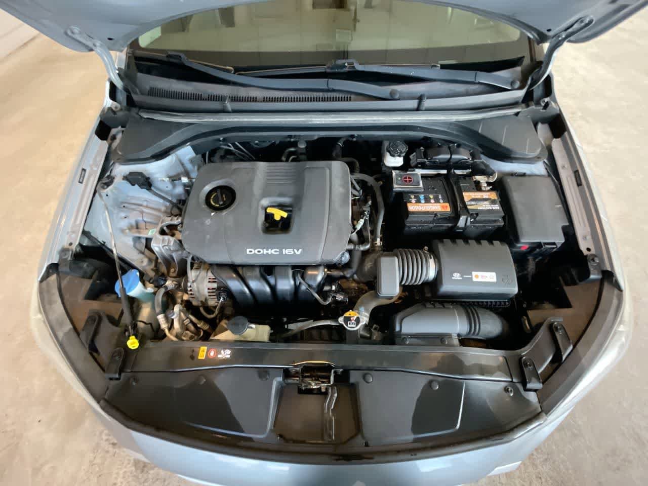 Thumbnail: 2017 Hyundai Elantra - 24