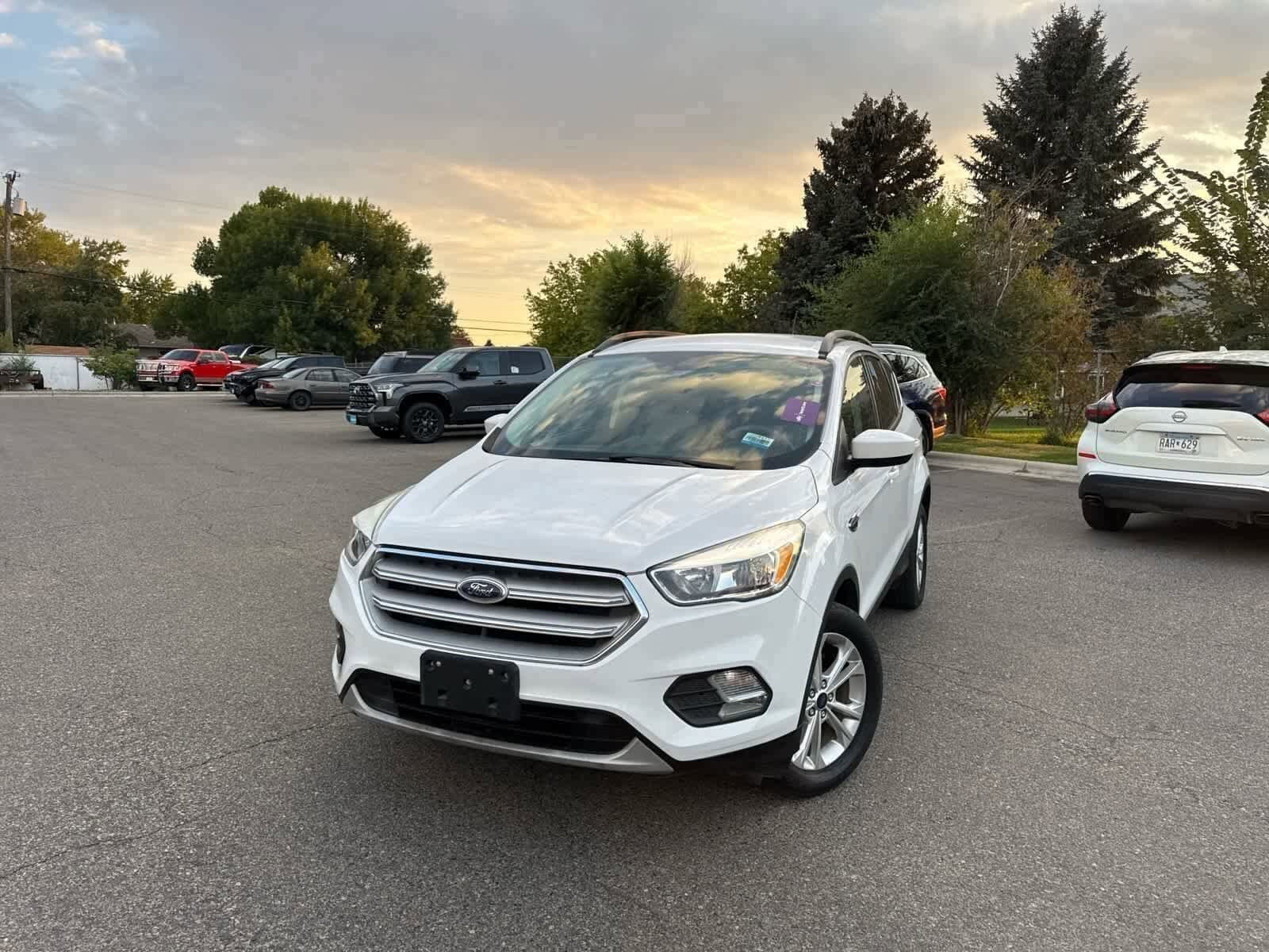 2018 Ford Escape SE Sport photo 4
