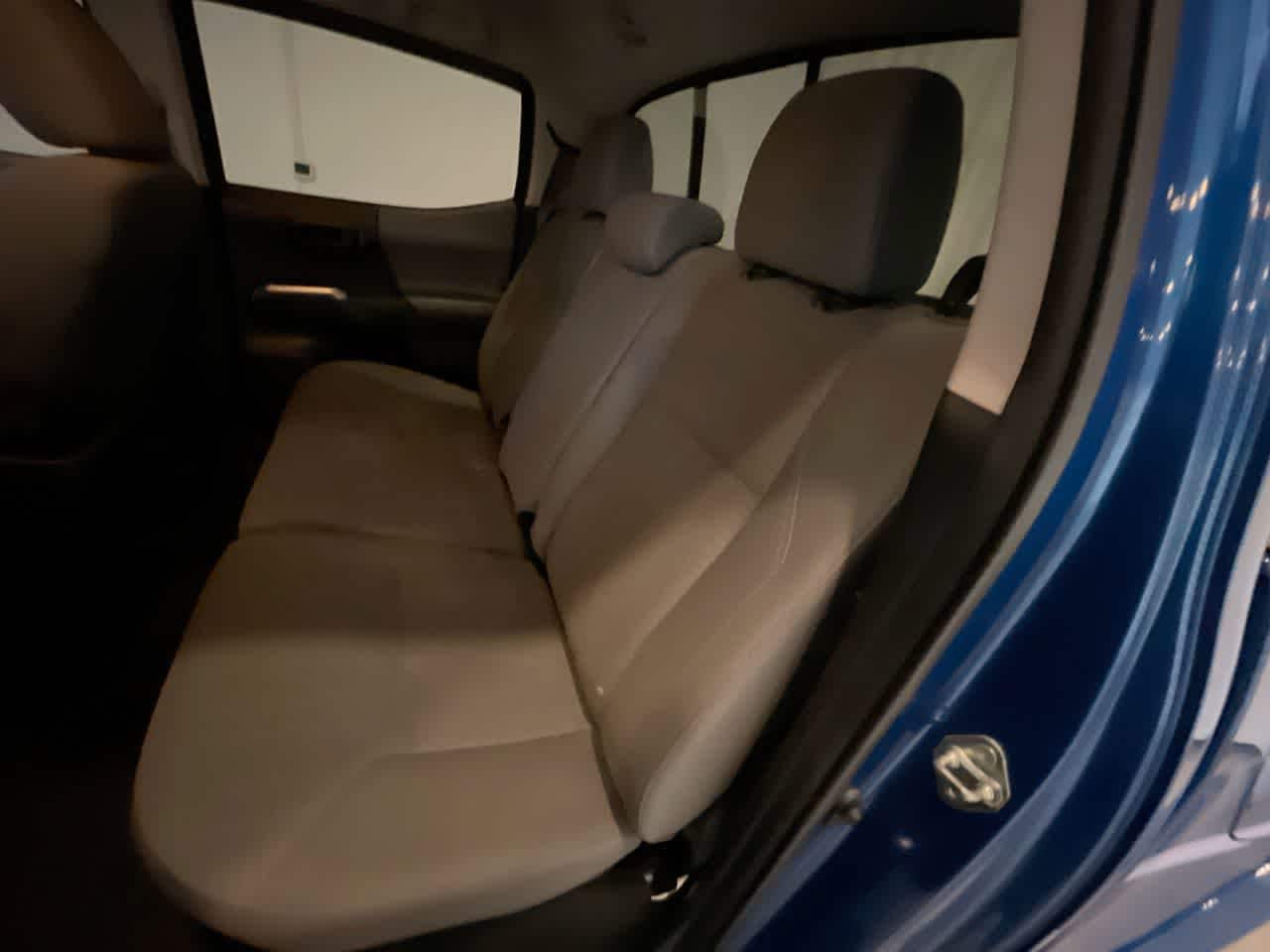 Thumbnail: 2018 Toyota Tacoma - 22