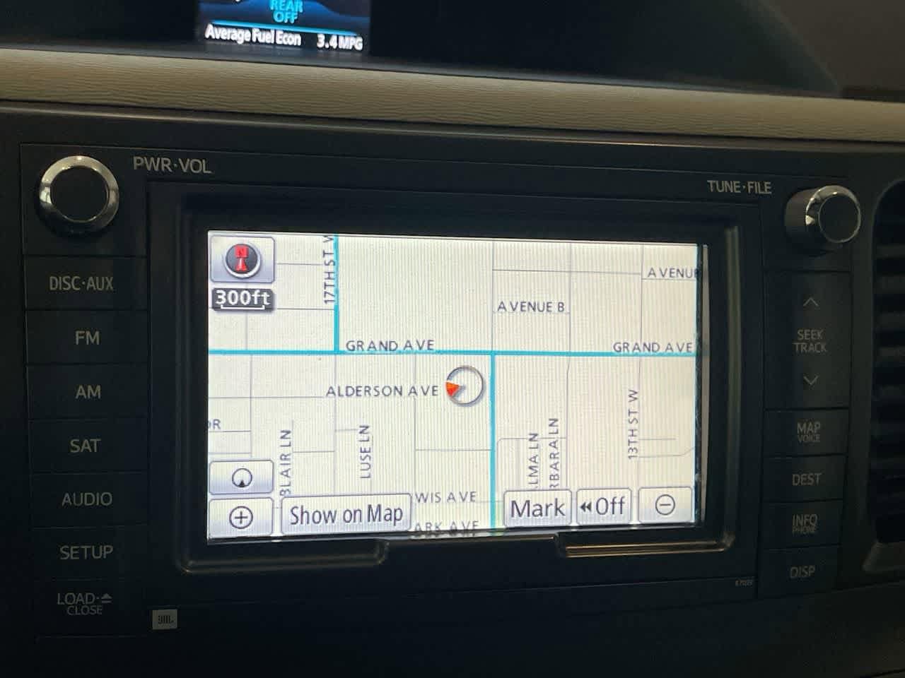 Thumbnail: 2014 Toyota Sienna - 16