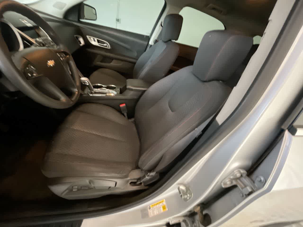 Thumbnail: 2012 Chevrolet Equinox - 11