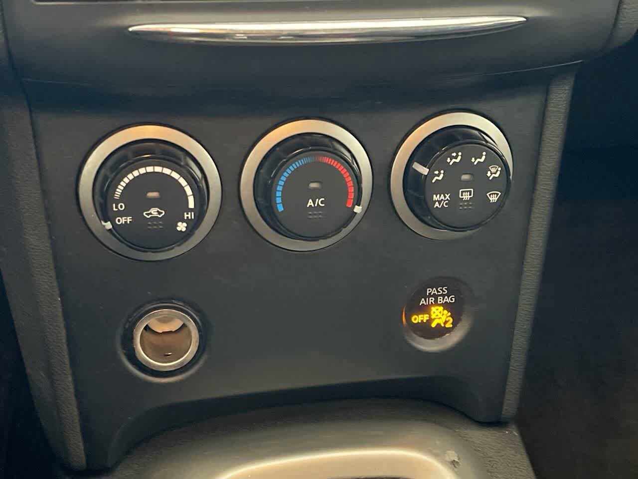 Thumbnail: 2014 Nissan Rogue - 18