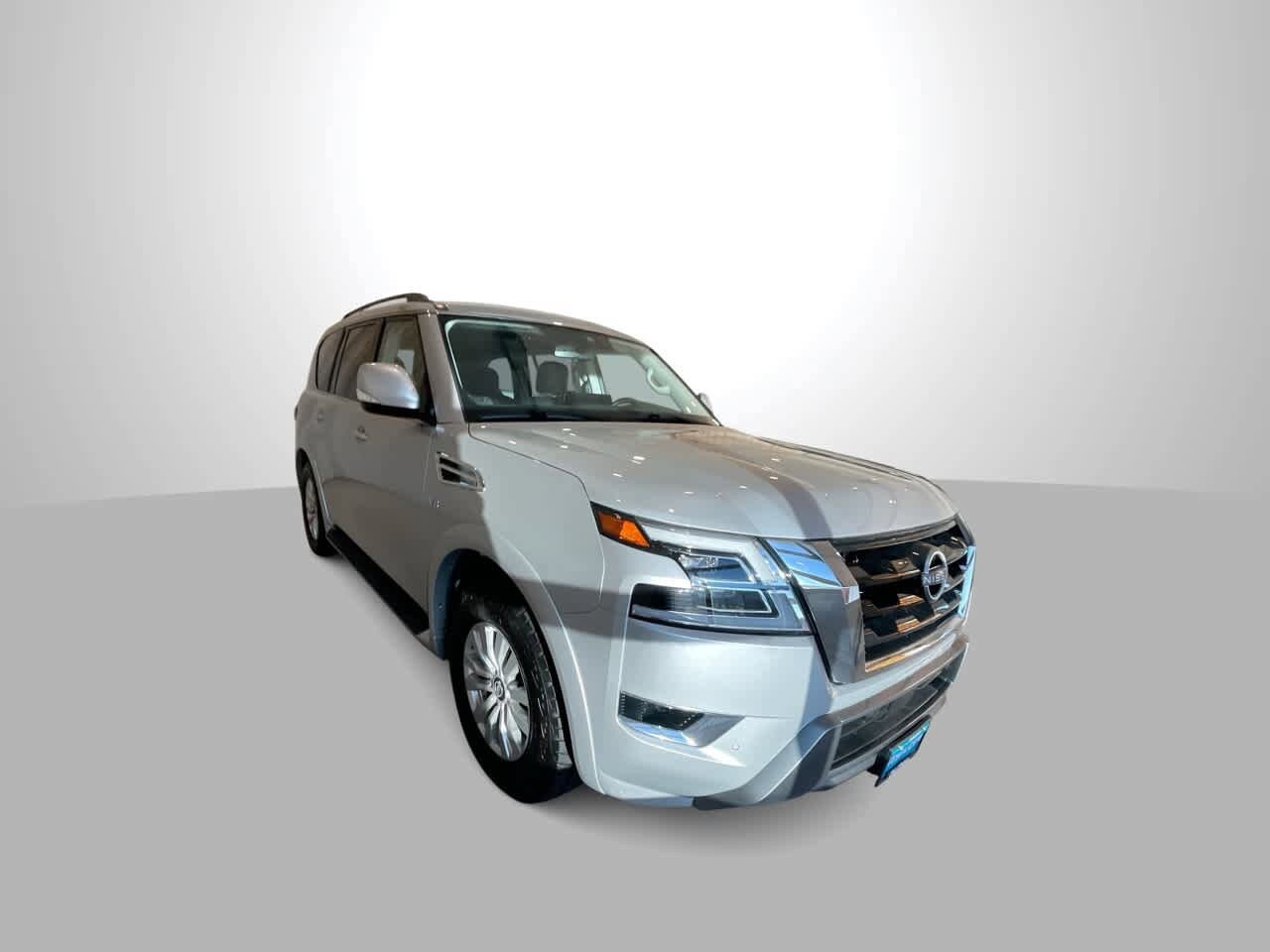 2022 Nissan Armada SV photo 2