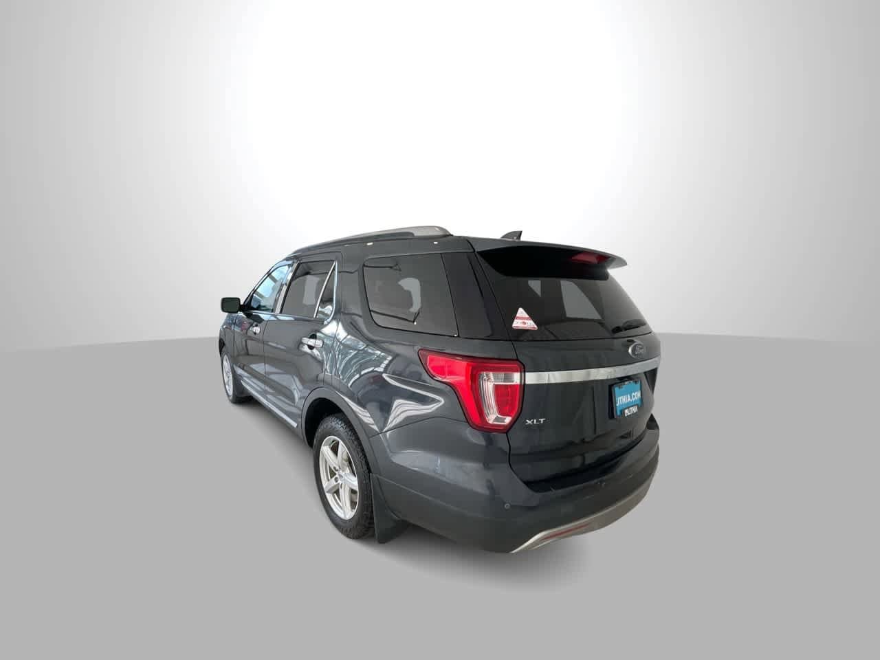 Thumbnail: 2017 Ford Explorer - 6