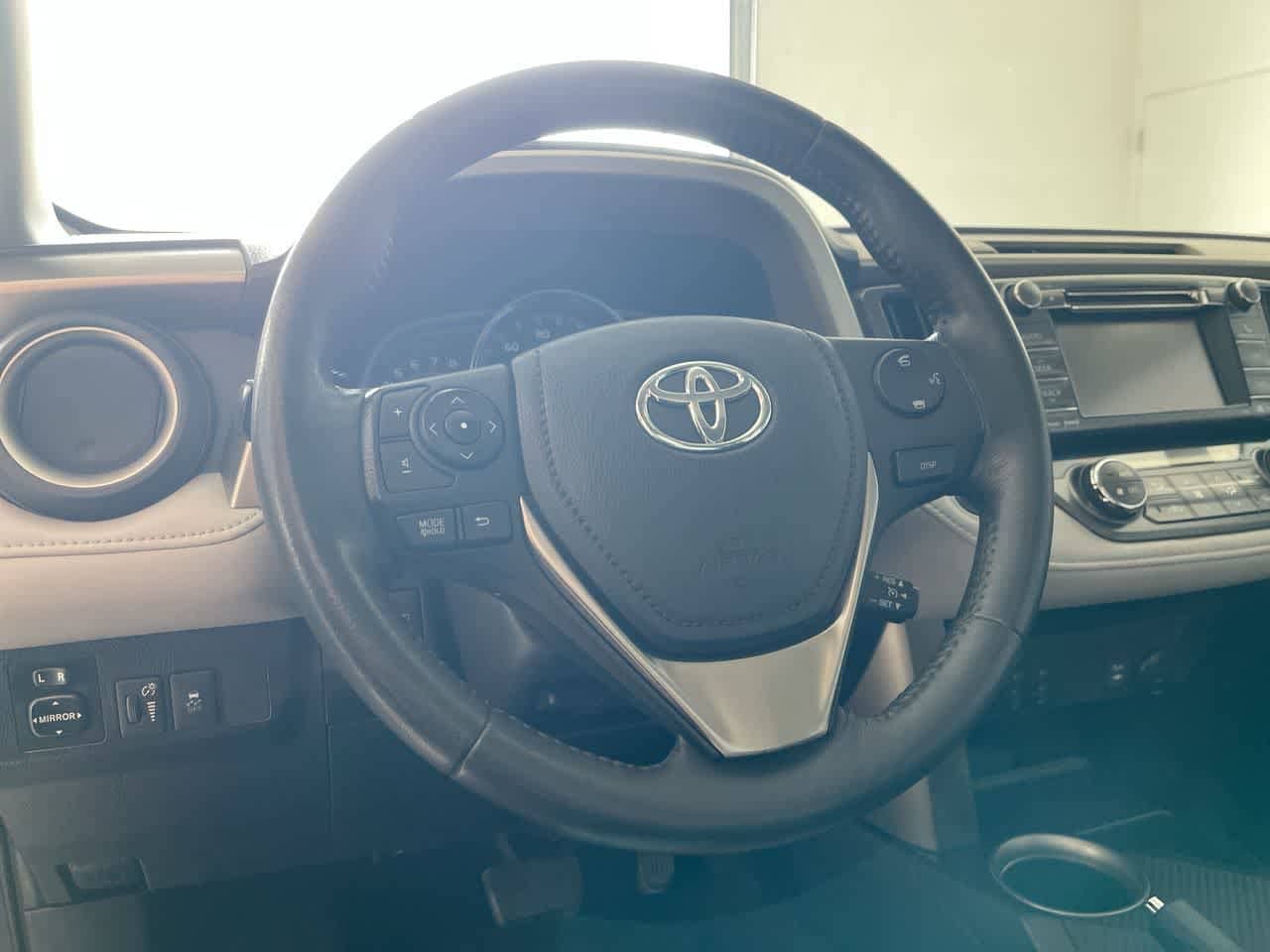 Thumbnail: 2013 Toyota RAV4 - 14