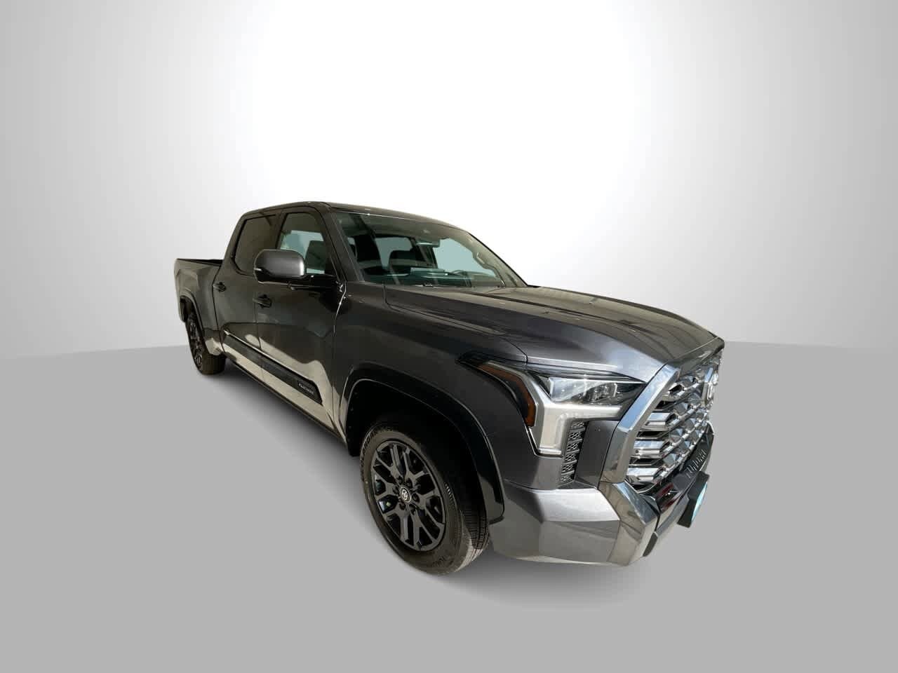 2025 Toyota Tundra Platinum CrewMax photo 2