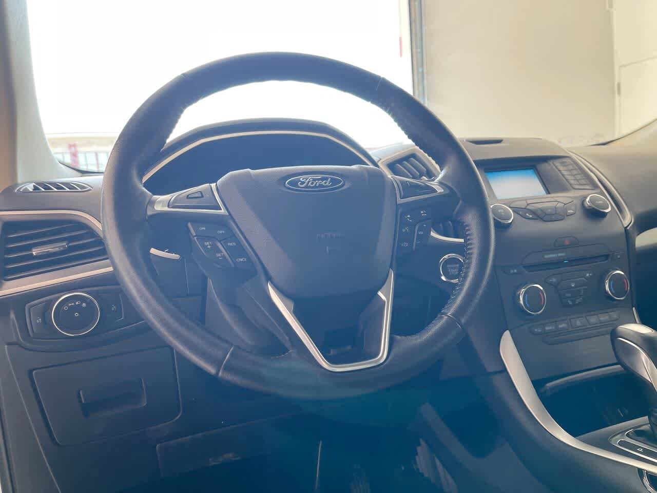 Thumbnail: 2017 Ford Edge - 14