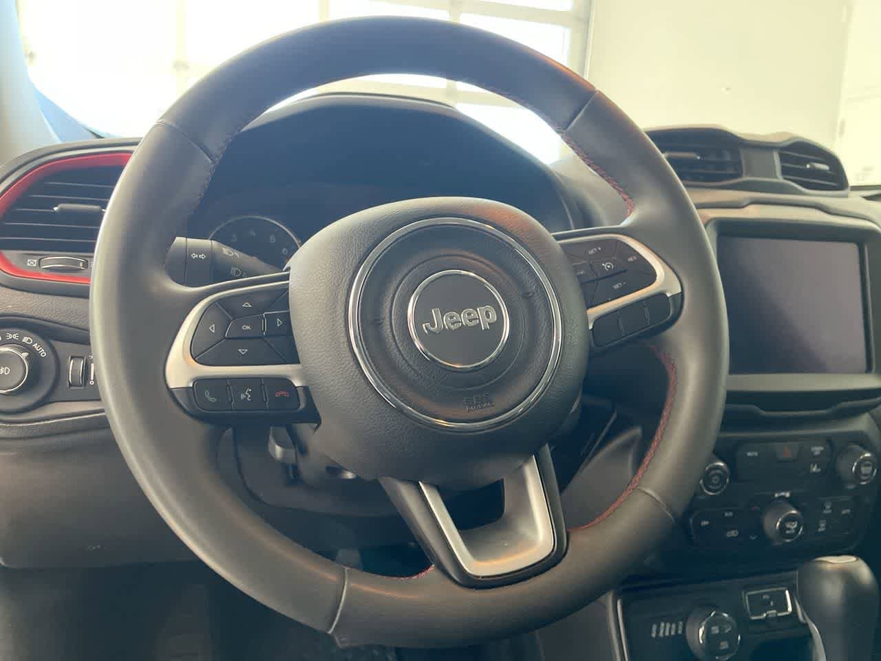 Thumbnail: 2023 Jeep Renegade - 14