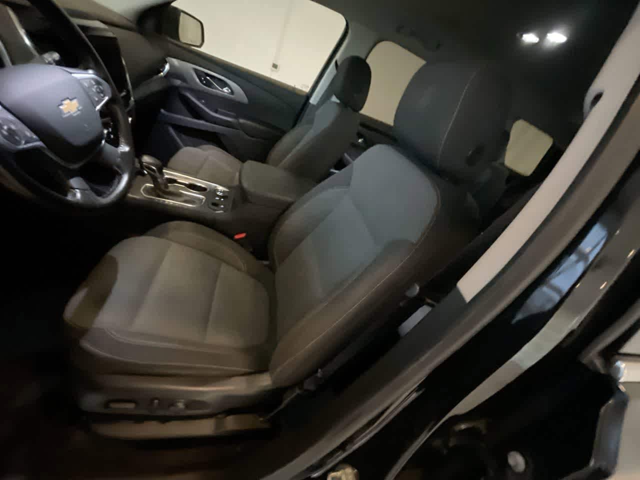 Thumbnail: 2021 Chevrolet Traverse - 11