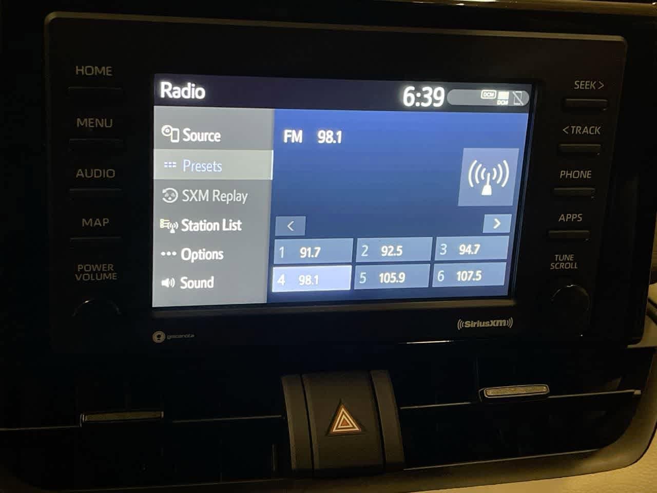 Thumbnail: 2021 Toyota RAV4 - 16