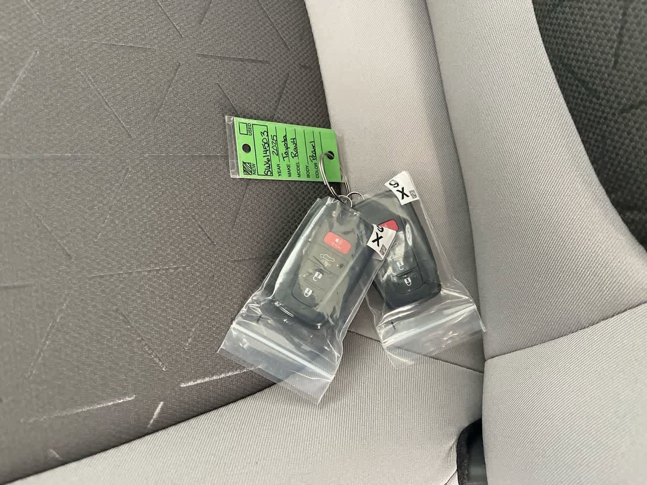 Thumbnail: 2025 Toyota RAV4 - 27