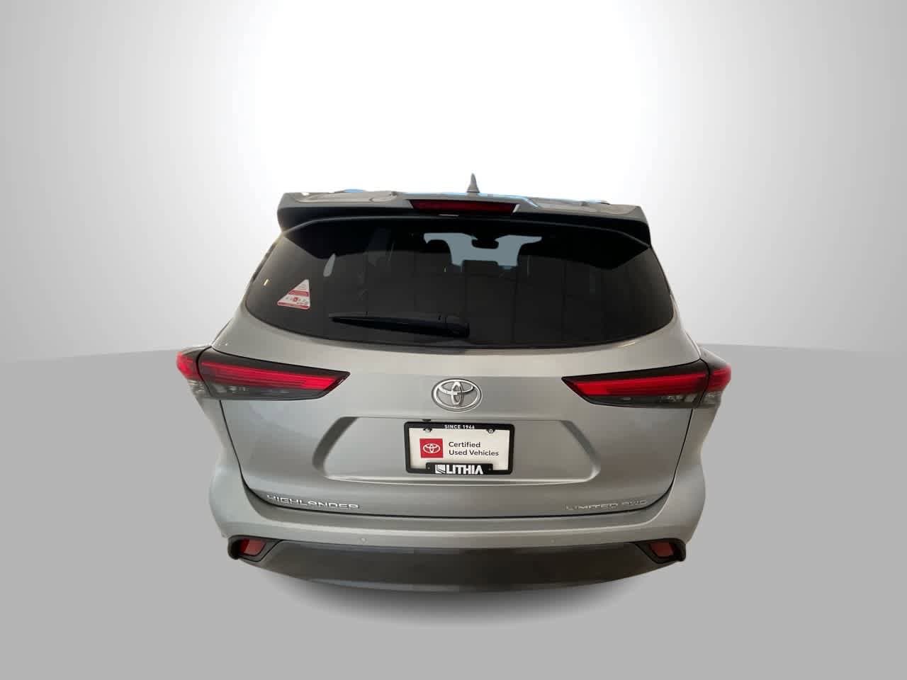 Thumbnail: 2021 Toyota Highlander - 7