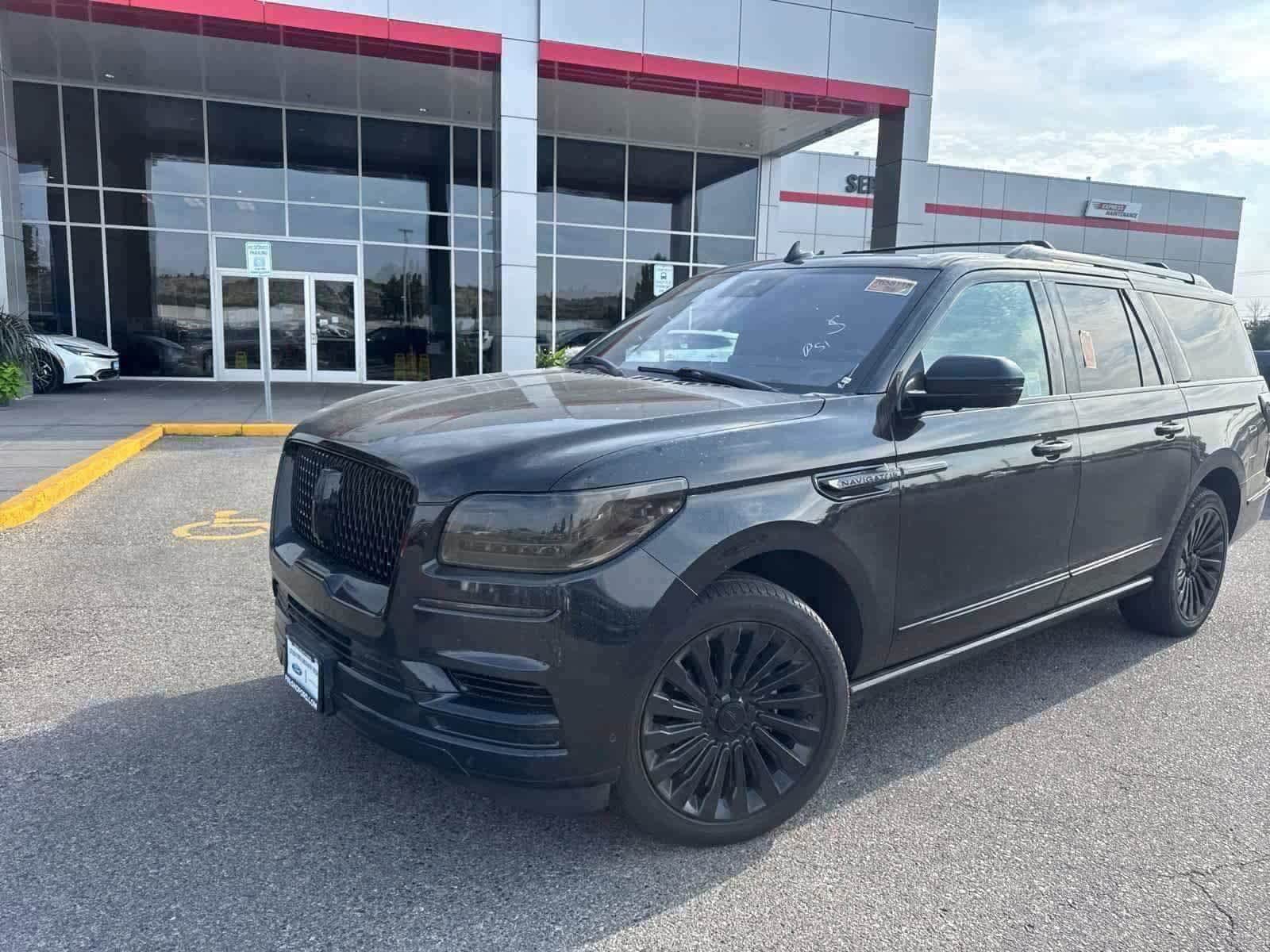 Thumbnail: 2019 Lincoln Navigator L - 4