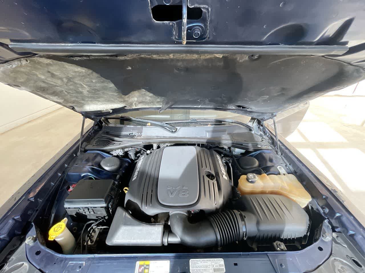 Thumbnail: 2013 Dodge Challenger - 23