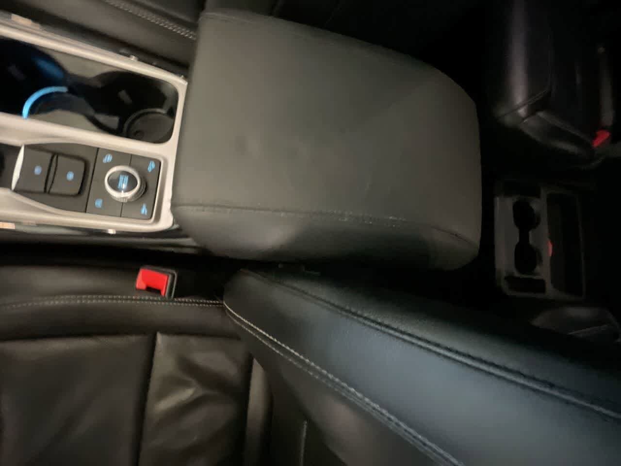 Thumbnail: 2021 Ford Explorer - 22