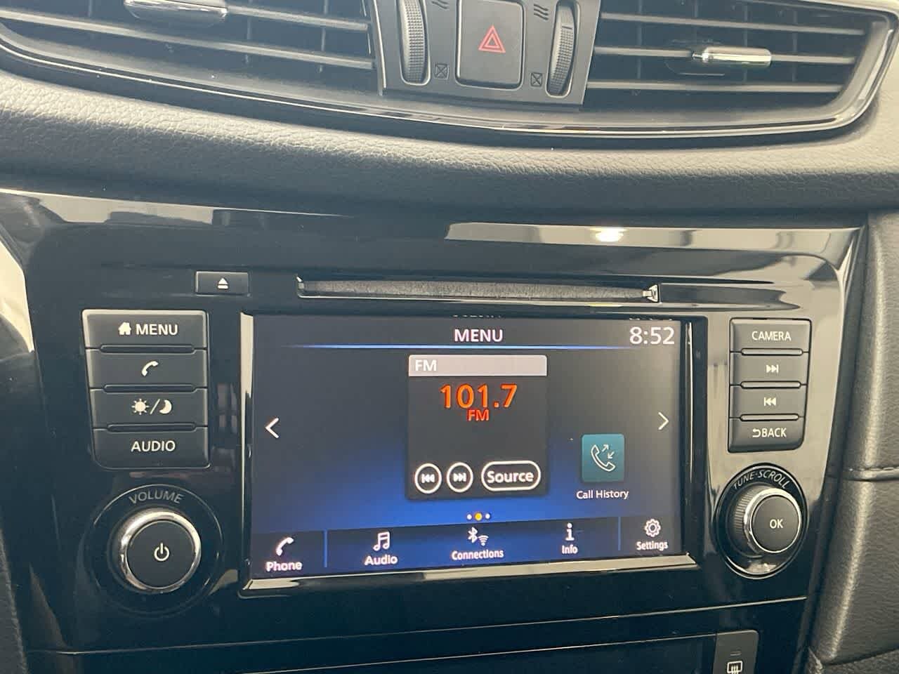 Thumbnail: 2019 Nissan Rogue - 16