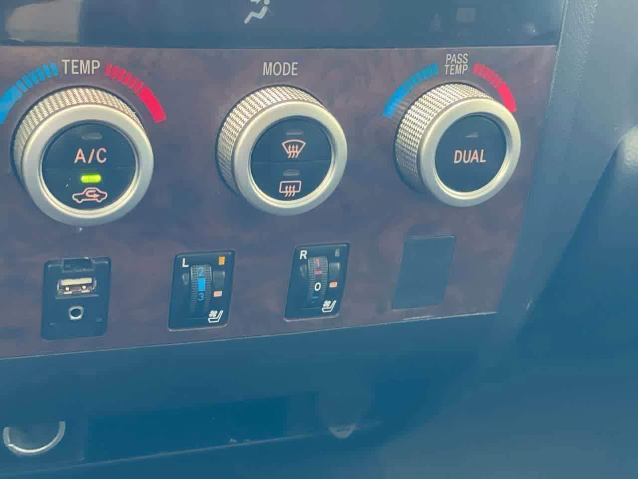 Thumbnail: 2013 Toyota Tundra - 17