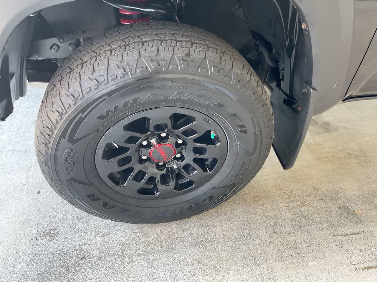 Thumbnail: 2019 Toyota Tacoma - 11