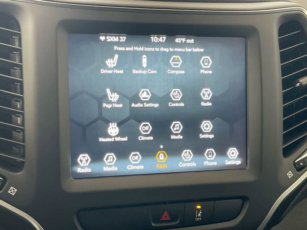 Thumbnail: 2022 Jeep Cherokee - 16