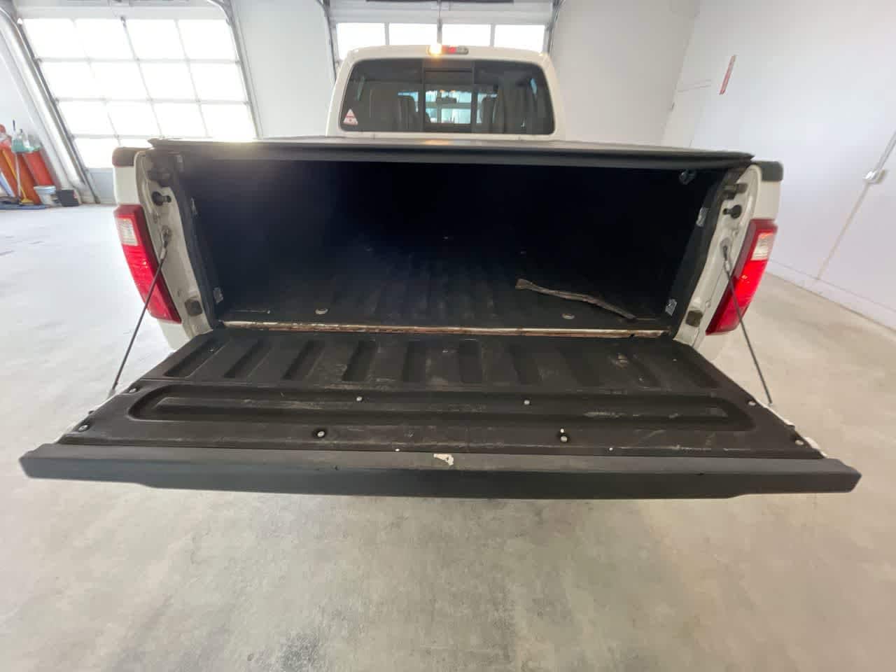 Thumbnail: 2016 Ford Econoline - 23