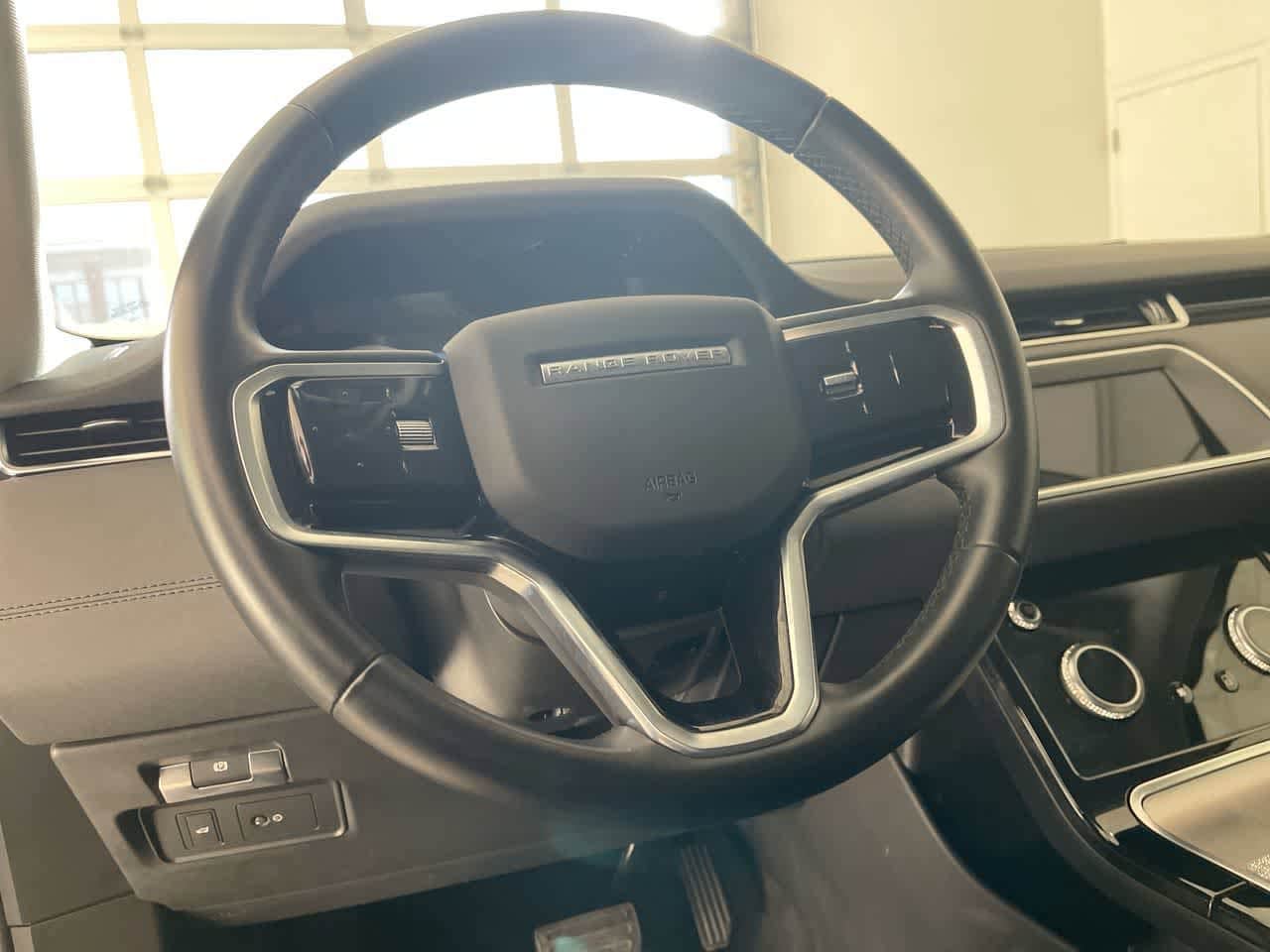 Thumbnail: 2022 Land Rover Range Rover Evoque - 14