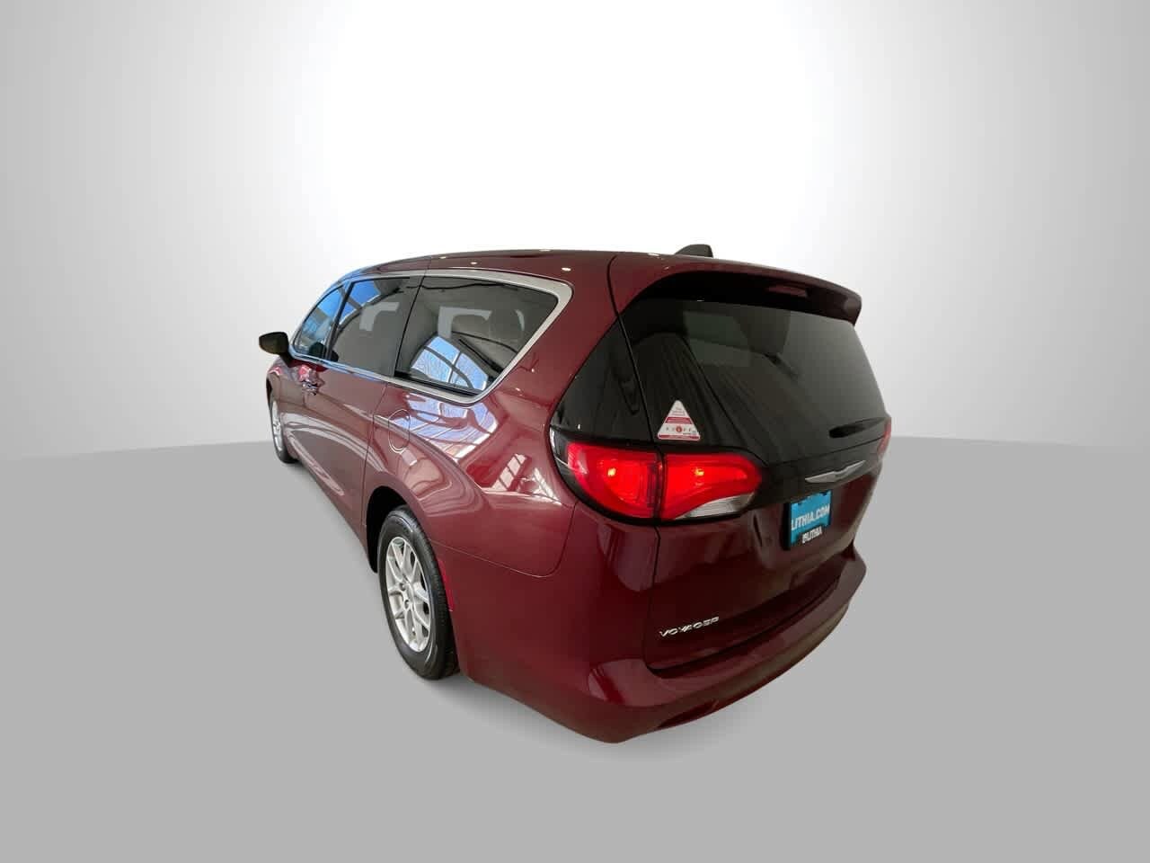 Thumbnail: 2023 Chrysler Voyager - 6