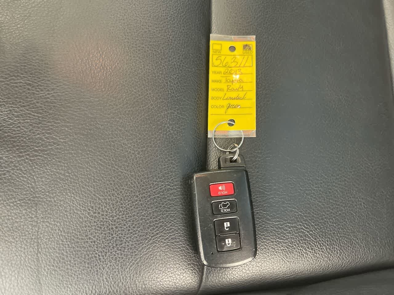 Thumbnail: 2013 Toyota RAV4 - 27