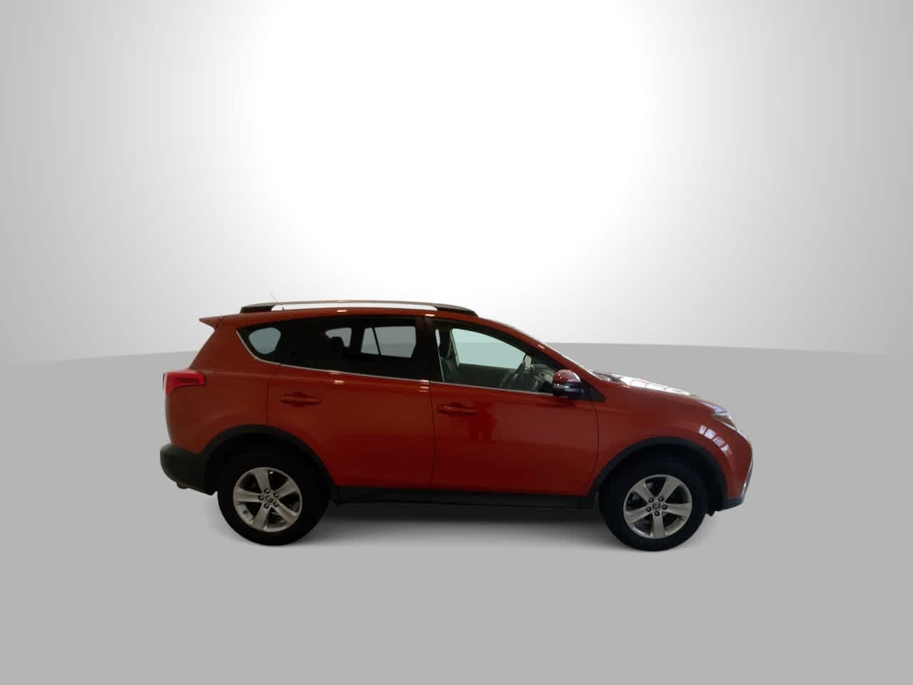 Thumbnail: 2015 Toyota RAV4 - 8